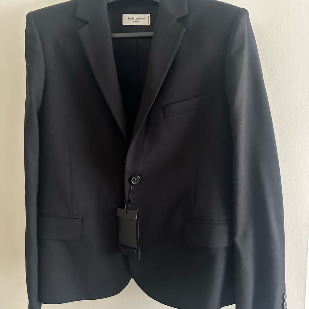 Black blazer never worn